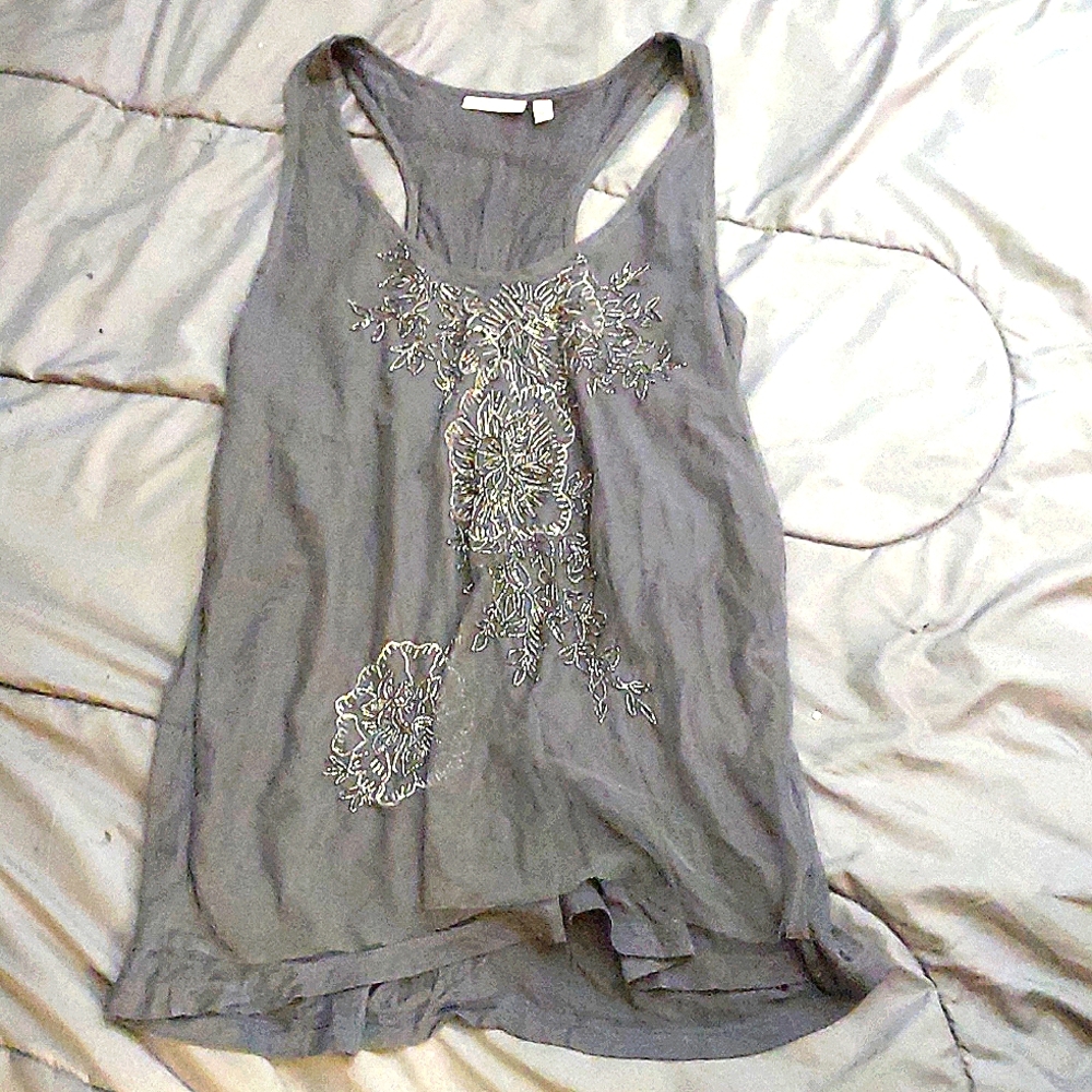 Grey razor back beaded floral design top